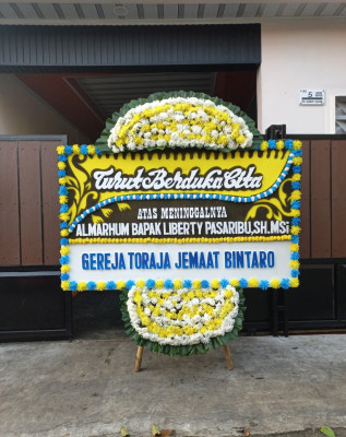 Papan Bunga Duka di Pengembur