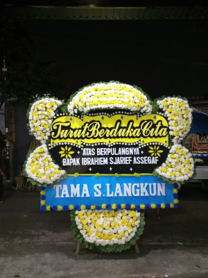 Papan Bunga Duka di Pengembur